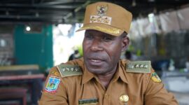 Kepala Distrik Kuala Kencana, Yemi Gobai