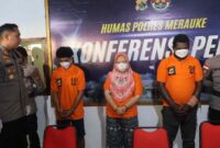 Tiga Pelaku Pencuri Sappi di Merauke saat diamankan Polisi